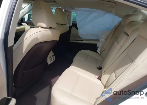 2017 Lexus Es 350 z USA, uszkodzony, nr VIN 58ABK1GG2HU044392